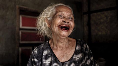 Kompak/Health & Education